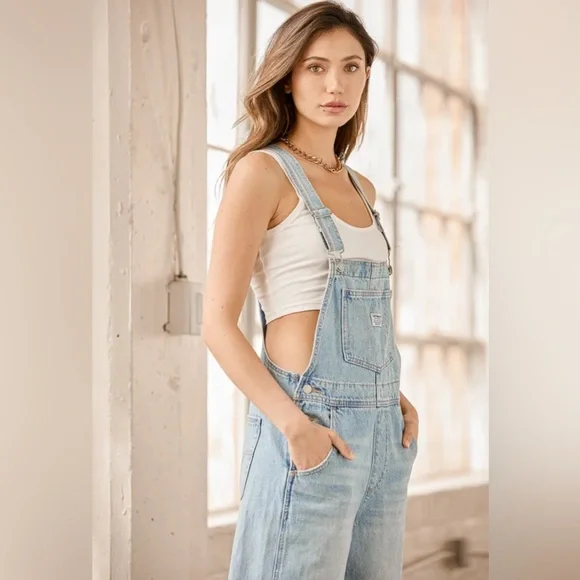 LEVIS Retro/Vintage Style Light Wash Distressed Denim Overalls - Picture 3 of 15
